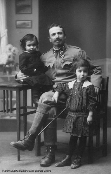 Karl Finazzer con le figlie